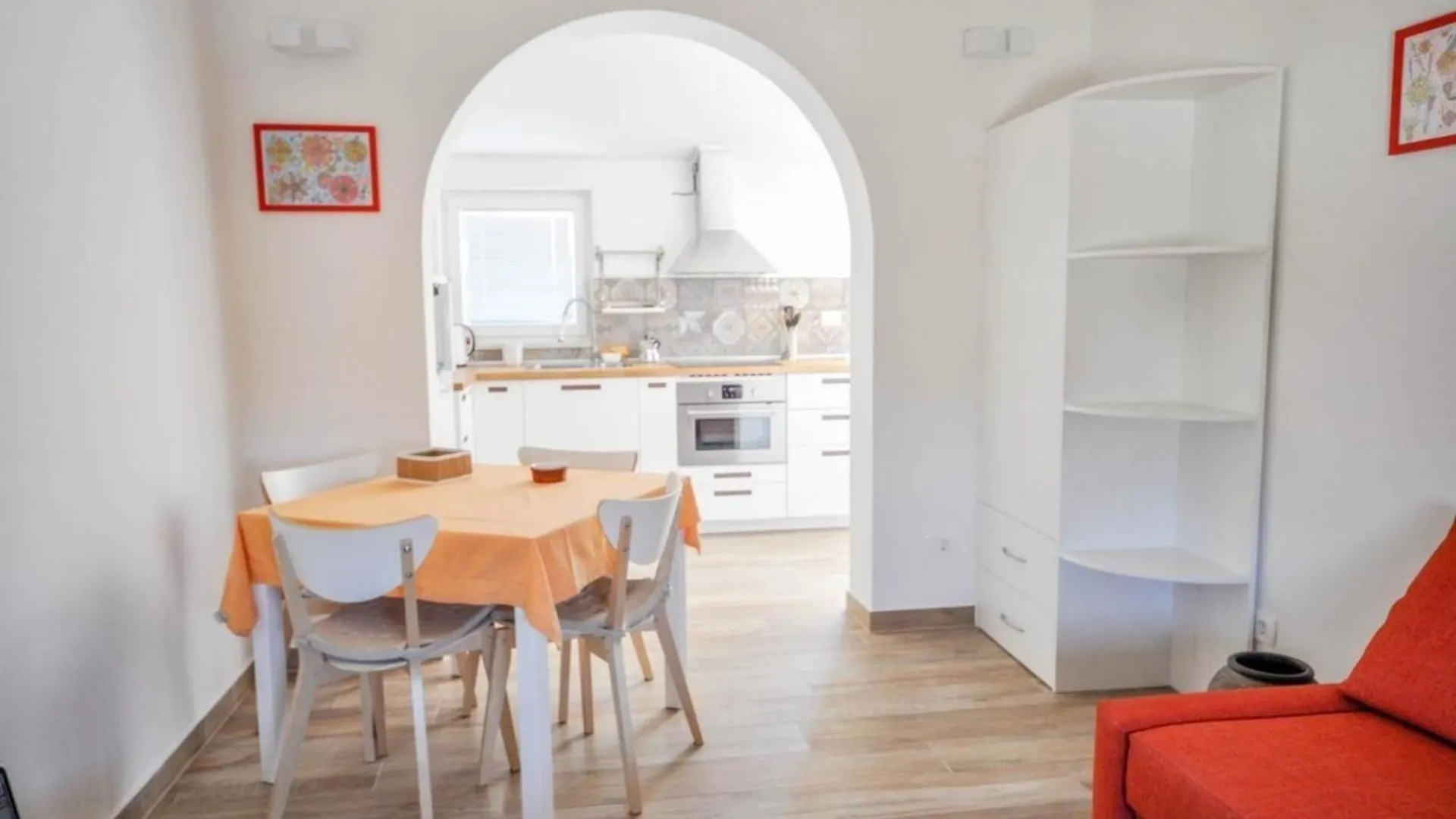 Schoene Wohnung In Novigrad Mit Privatem Parkplatz Karpinjan Chorvatsko