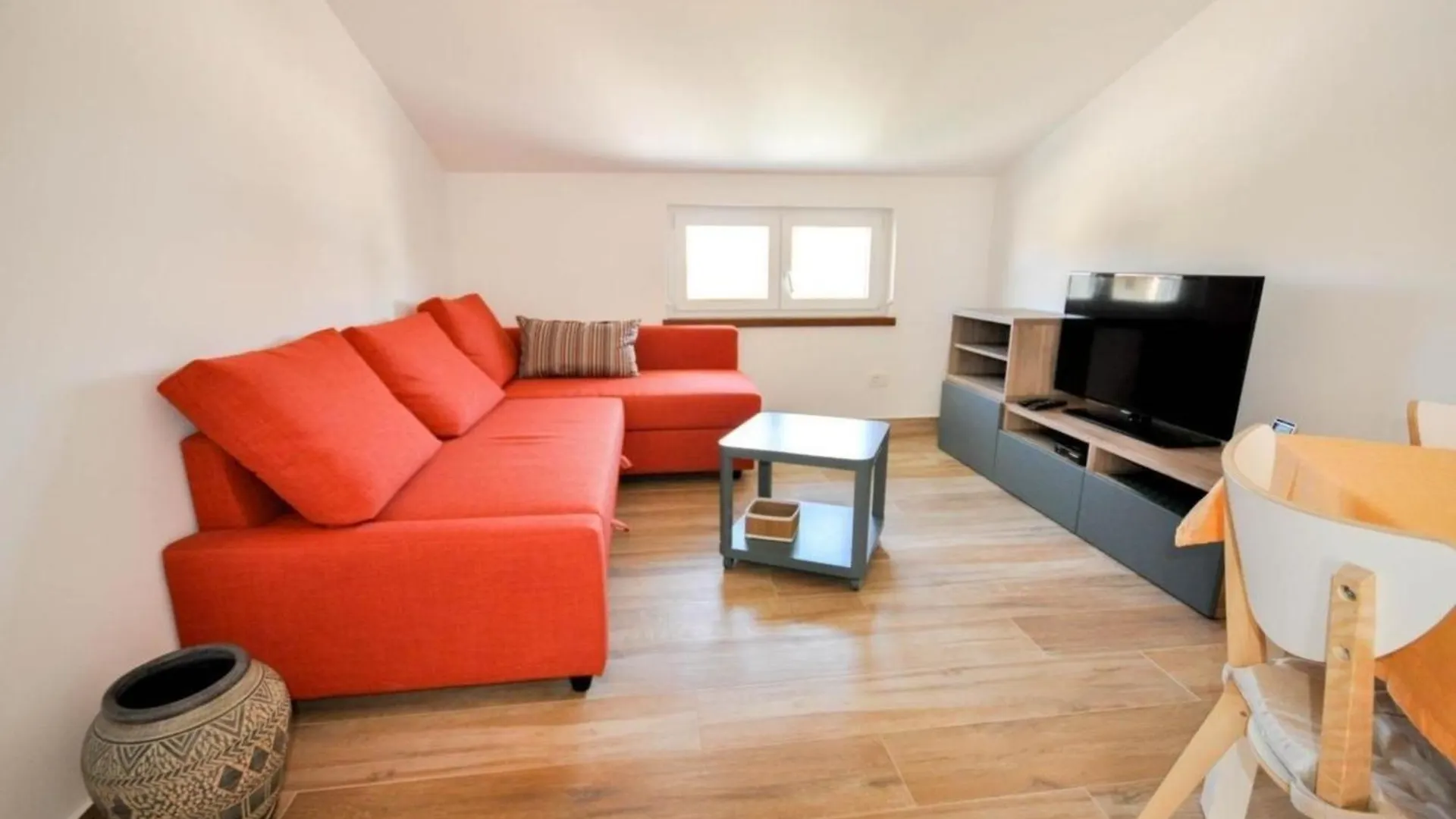 Apartment Schoene Wohnung In Novigrad Mit Privatem Parkplatz Karpinjan