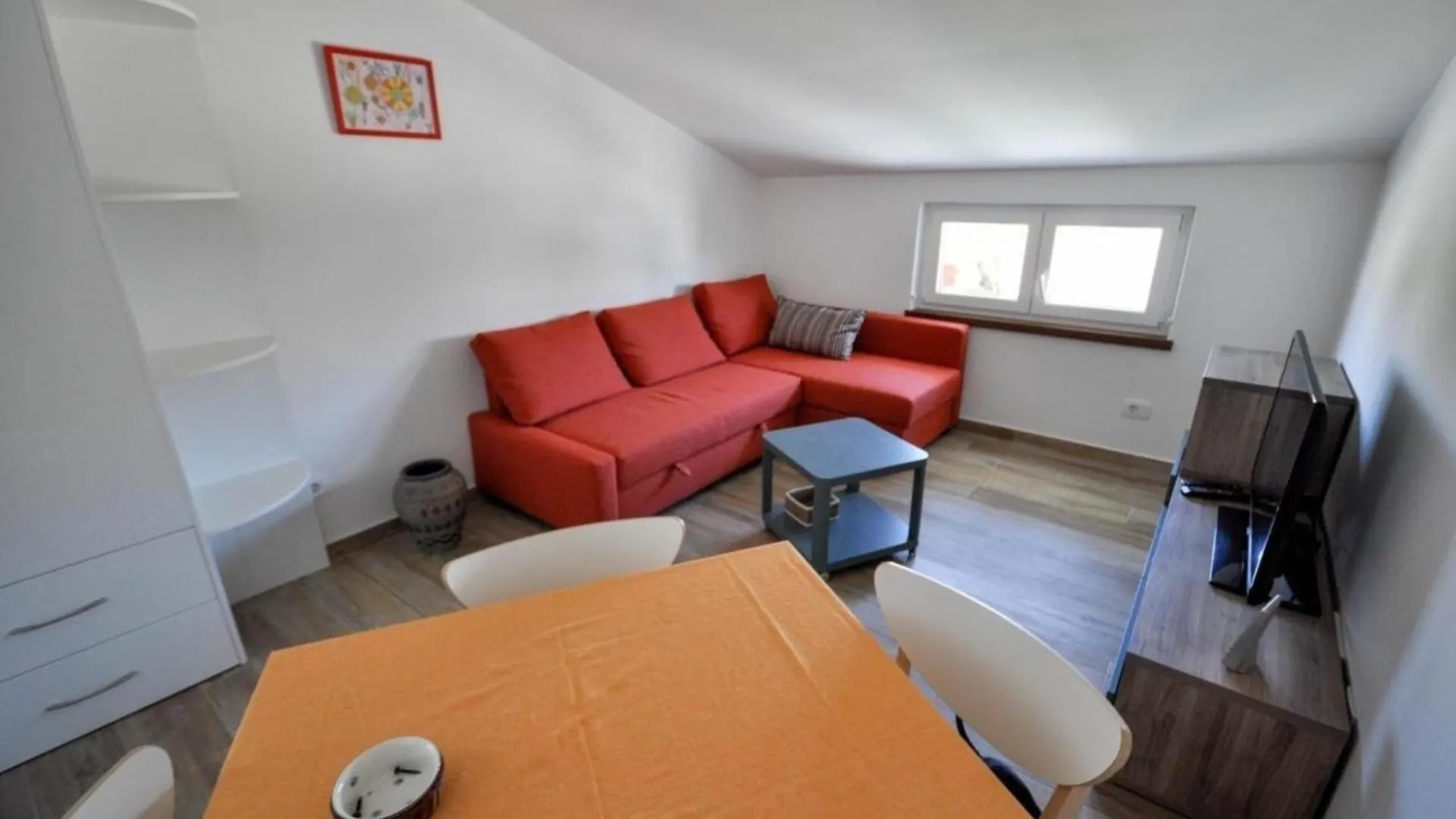 Schoene Wohnung In Novigrad Mit Privatem Parkplatz Karpinjan Apartment